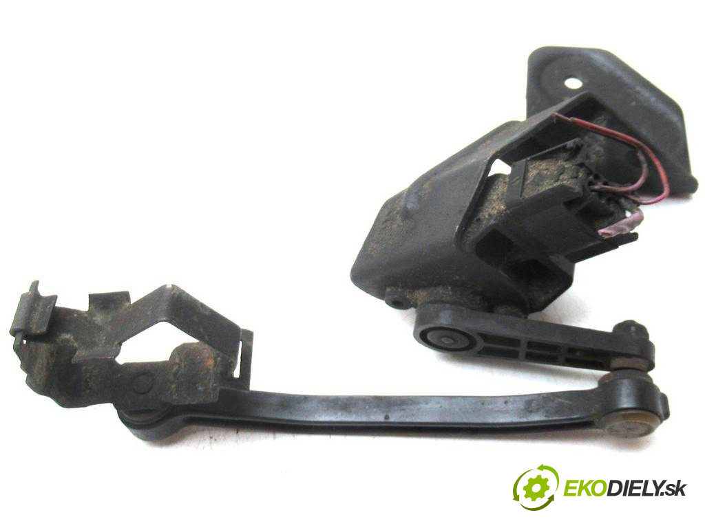 Audi A4 B7       0  snímač nastavenia xenon 8E0907503