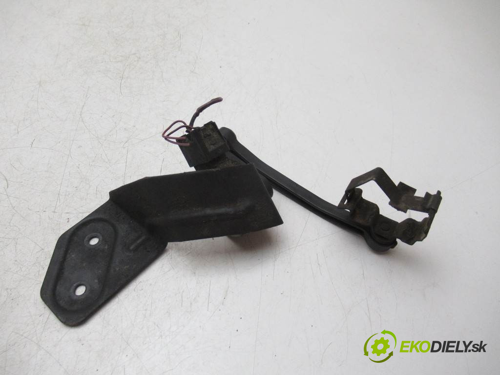Audi A4 B7       0  snímač nastavenia xenon 8E0907503