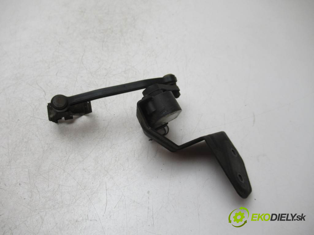 Audi A4 B7       0  snímač nastavenia xenon 8E0907503
