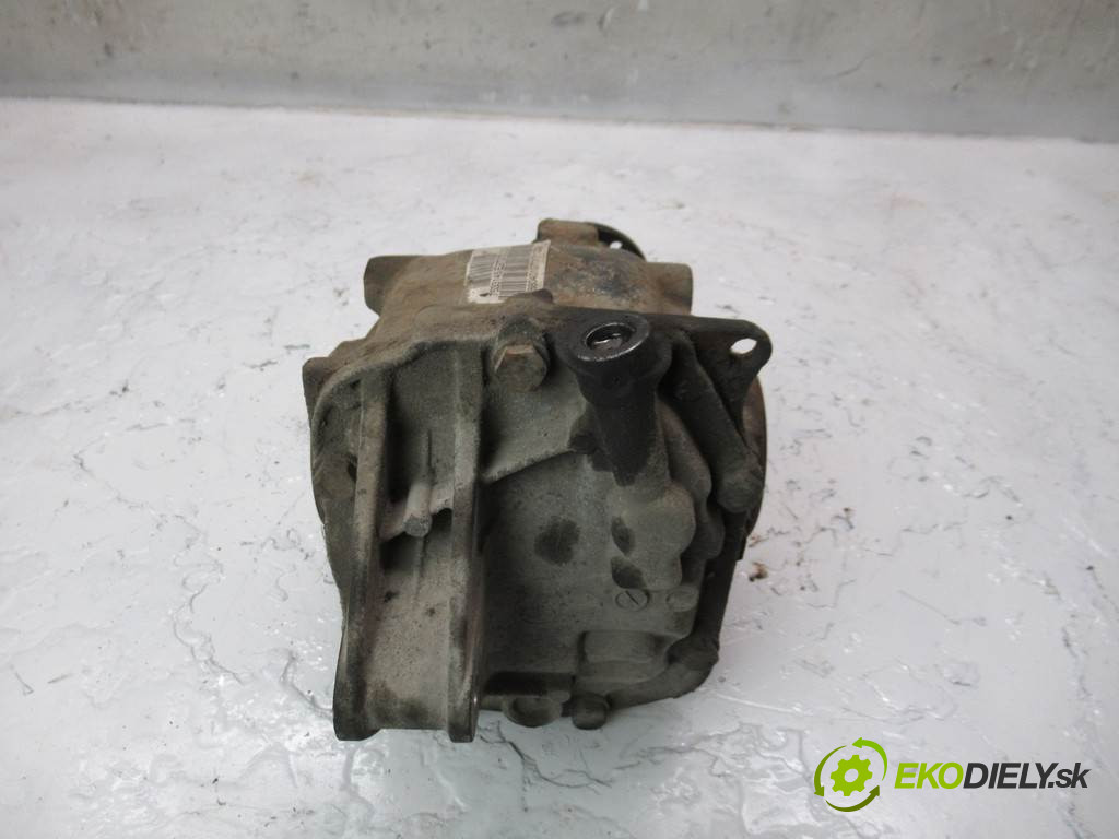 BMW 3 E46 LIFT       0  most zadní část diferenciál 3.38