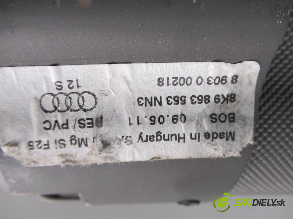 Audi A4 B8       0  roleta 8K9863553