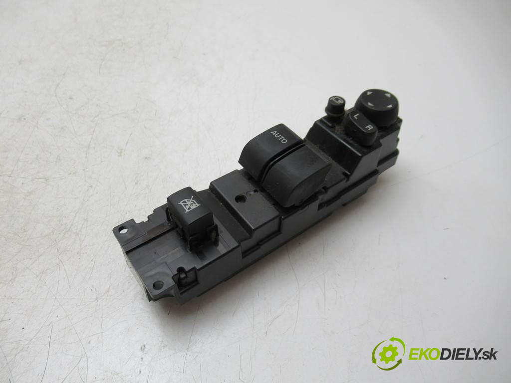 Mazda 2 II       0  prepínač okien DF7166350C  03124290L