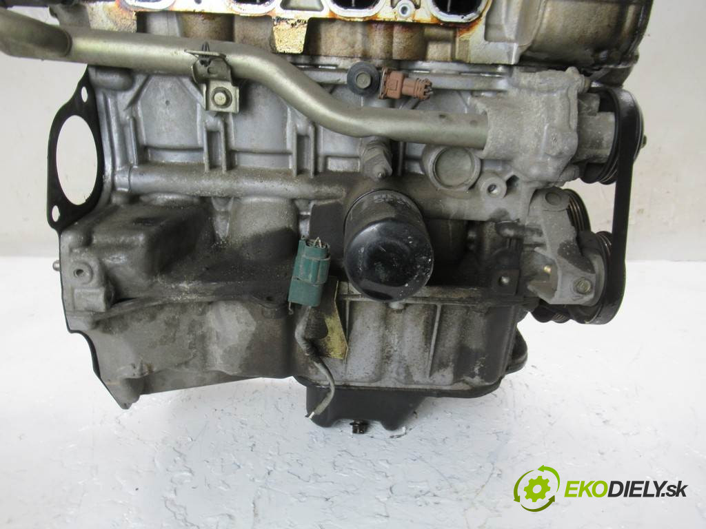 Nissan MICRA K12       0  motor CR12