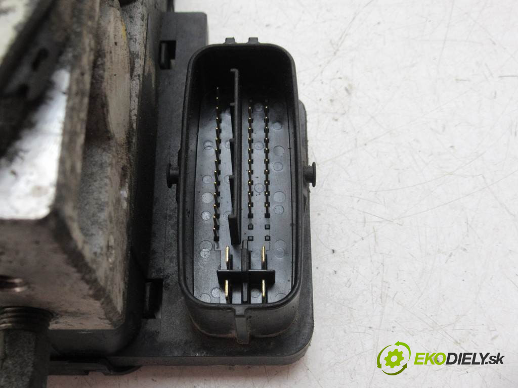 Toyota Prius II       0  pumpa abs 44510-47050