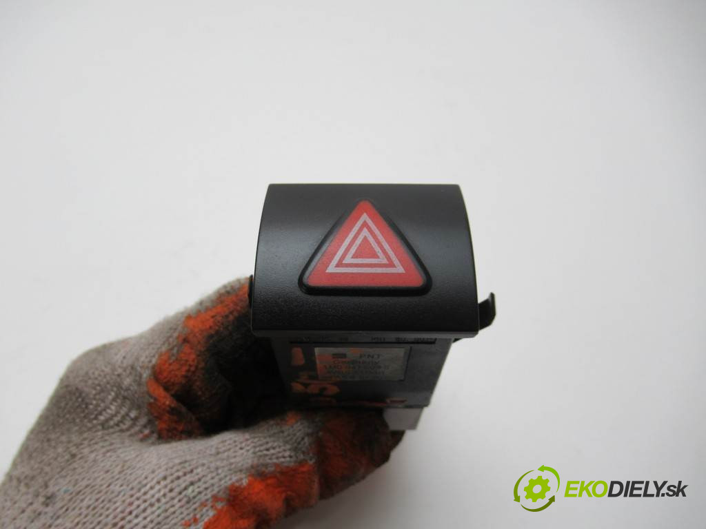 Seat Leon       0  spínač svetiel výstražných (núdzových) 1M0941509B