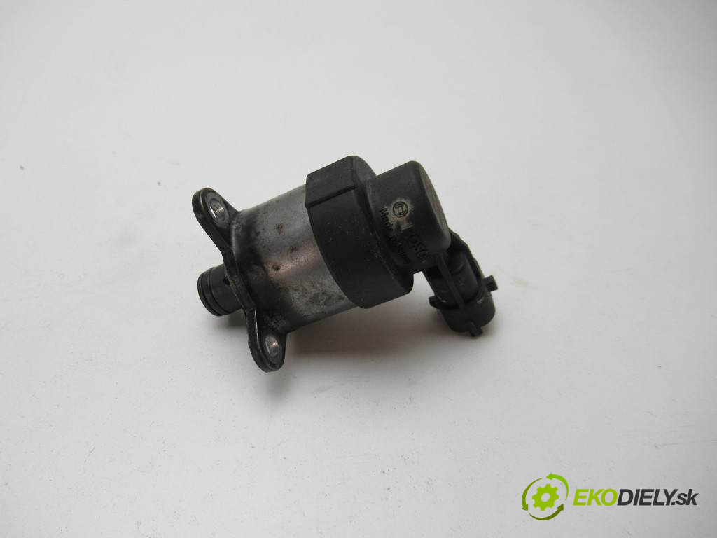 Opel Astra H       0  regulátor tlaku paliva 0928400680