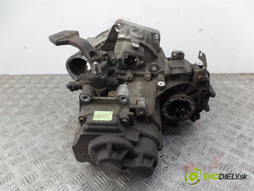Volkswagen Passat B6    SEDAN 4D 2.0 FSI 150HP 05-10    prevodovka org.čis.  - JYL
