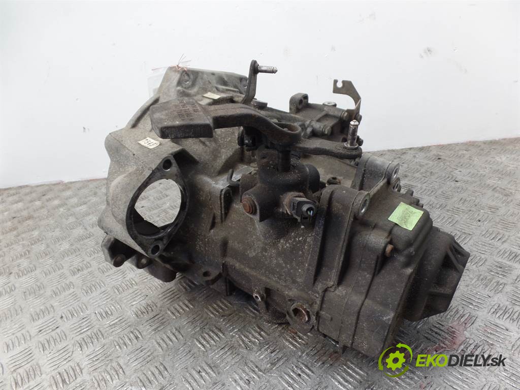 Volkswagen Passat B6    SEDAN 4D 2.0 FSI 150HP 05-10    prevodovka org.čis.  - JYL