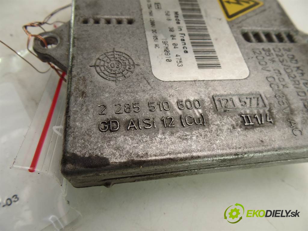 měnič xenon 1307329074 Volkswagen Golf IV       0